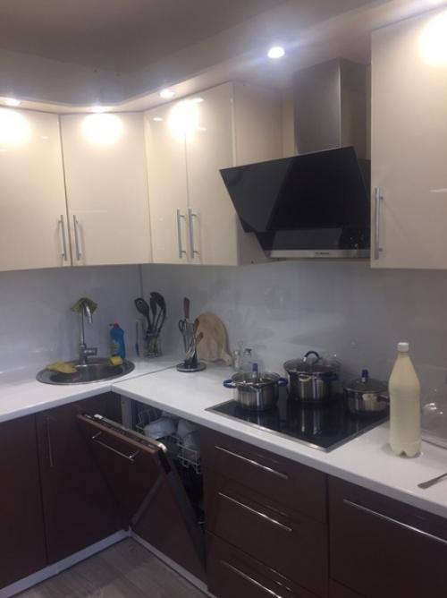 А это наша новенькая кухня делал все свои руками муж. 02