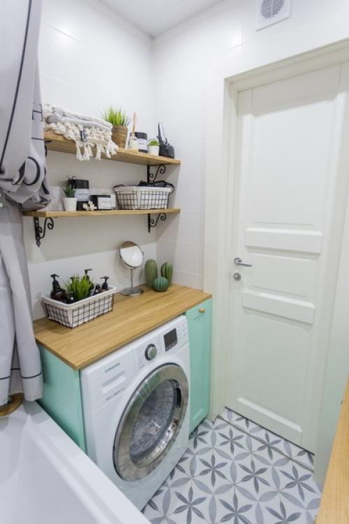 Размеры ванной 1, 7 х 1, 6 м. вроде бы малышка, а разместились уютно. 02