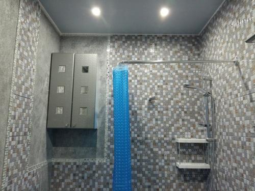 Ванная комната в квартире для одного. 02