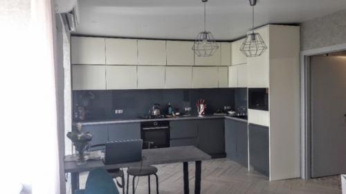 Прелесть, а не кухня. 01