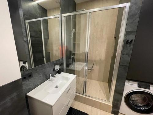 Площадь квартиры 49 кв. 08