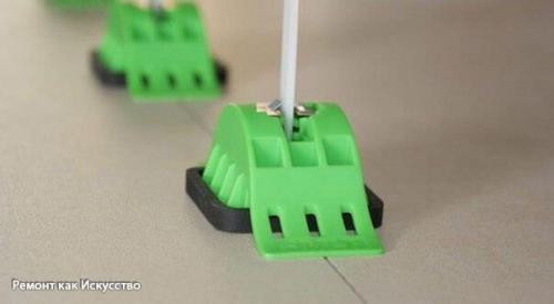 Укладка кафеля с использованием системы выравнивания плитки СВП. 08 Укладка кафеля с использованием системы выравнивания плитки СВП. 08