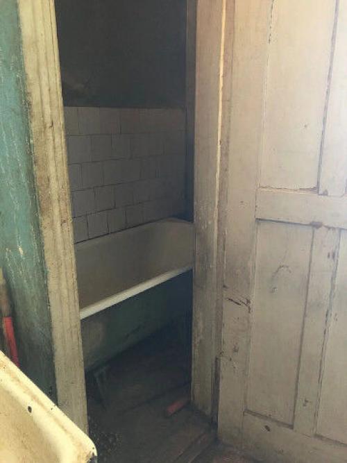 Вместе с мужем за месяц полностью отремонтировали квартиру. 04