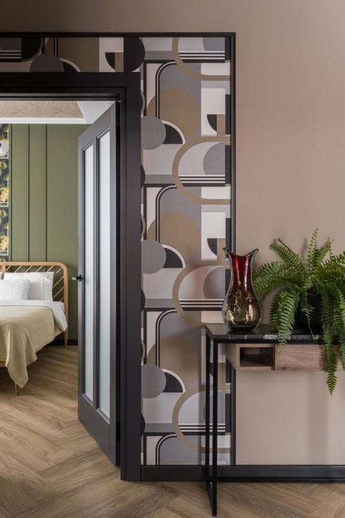 Здесь комфорт встречается с выразительностью: уютные зоны грамотно организованы, чтобы использовать пространство максимально эффективно. 03