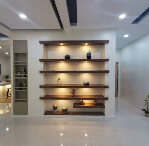 5 спален, 5 ванных комнат, гараж на 2 машины. 06