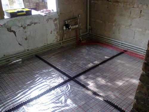 Монтаж водяного теплого пола из сшитого полиэтилена. 04 Монтаж водяного теплого пола из сшитого полиэтилена. 04