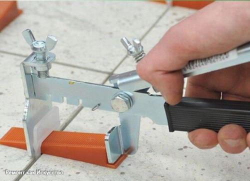 Укладка кафеля с использованием системы выравнивания плитки СВП. 02 Укладка кафеля с использованием системы выравнивания плитки СВП. 02