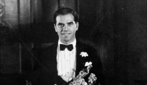 Оскар 1934 года запомнился не столько триумфом, сколько парой жестоких конфузов. 01 Оскар 1934 года запомнился не столько триумфом, сколько парой жестоких конфузов. 01