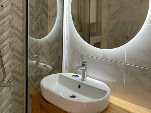 Двухкомнатая квартира в современном стиле после капитального ремонта. 06