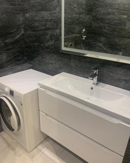 Просторная, светлая, уютная, с раздельной планировкой 2 х комнатная квартира в центре города, расположенная на пятом этаже. 08