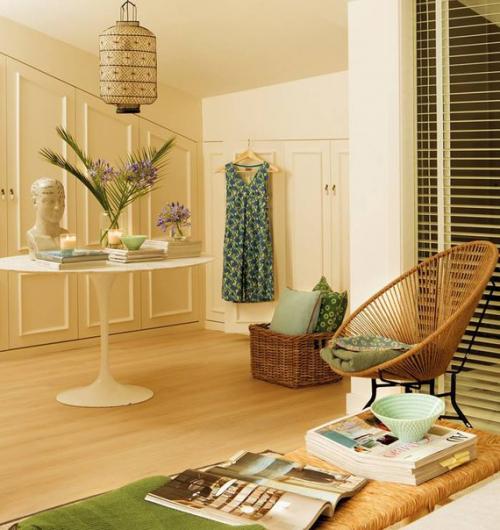 Вот с таким комфортом можно разместиться в здании бывшего магазина. 05