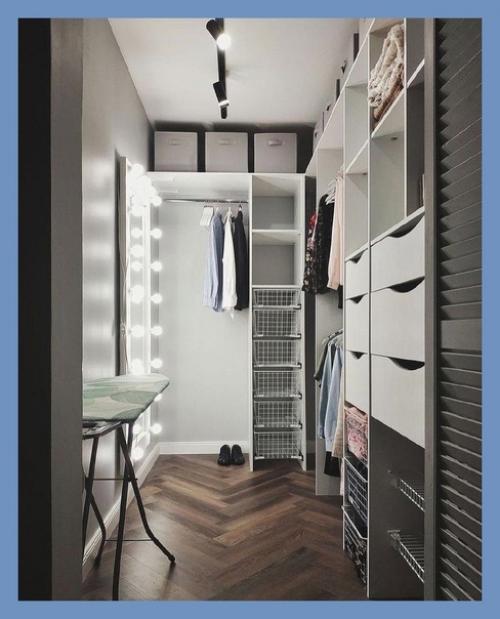 Решили переделать маленькую кладовку (4. 5 кв. 02