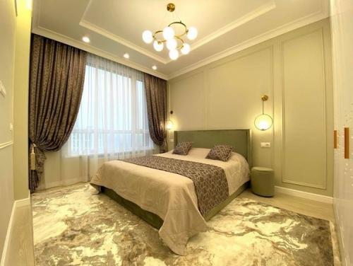 Шикарная и очень красивая квартира, ремонт выполнен из высококачественных материалов. 06