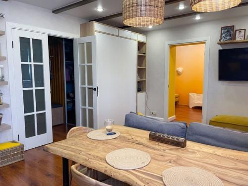 Квартира до (первое фото) и после ремонта. 07