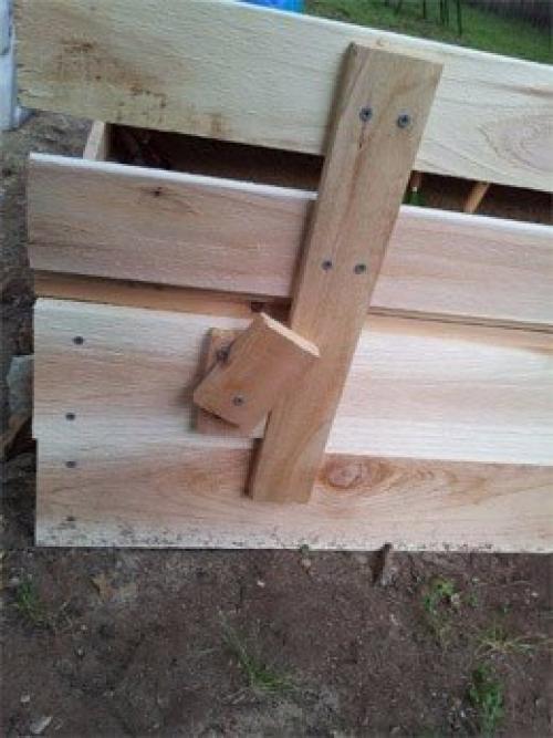 Как сделать детскую песочницу с крышкой и скамейкой своими руками. 07 Как сделать детскую песочницу с крышкой и скамейкой своими руками. 07