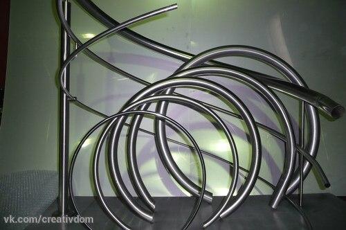 При строительстве или проведении ремонтных работ часто возникает необходимость согнуть трубу. 04