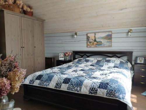 Этот домик словно создан для отдыха от городской суеты. 08