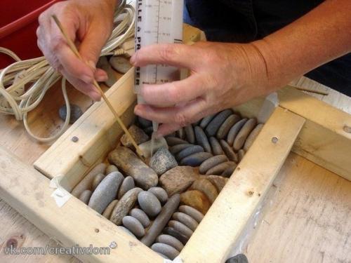 Оказывается вся эта красота состоит из отдельных плит и составляется как пазл. 03