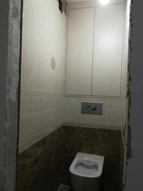 На оценку, ванная и туалет. 05