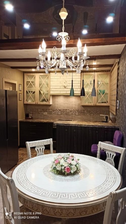 Мы с мужем сами построили дом, сделали такую кухню. 01