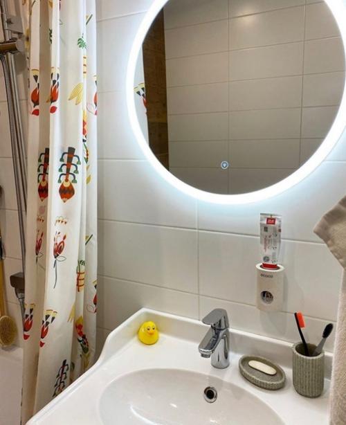 Ванная комната 2, 62 м 2 и туалет 1, 3 м 2. все сделано своими руками. 03