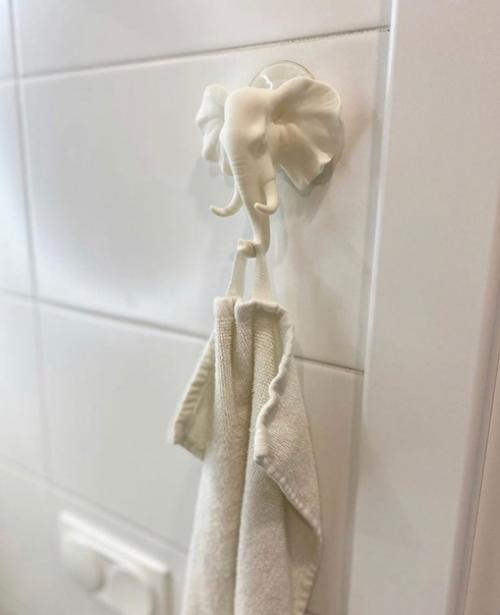 Ванная комната 2, 62 м 2 и туалет 1, 3 м 2. все сделано своими руками. 05