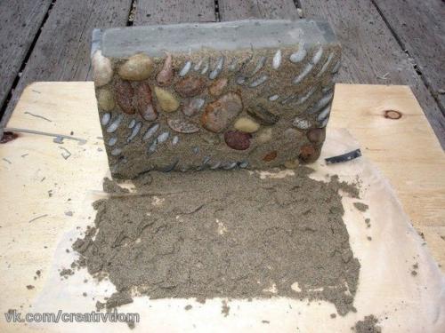 Оказывается вся эта красота состоит из отдельных плит и составляется как пазл. 06