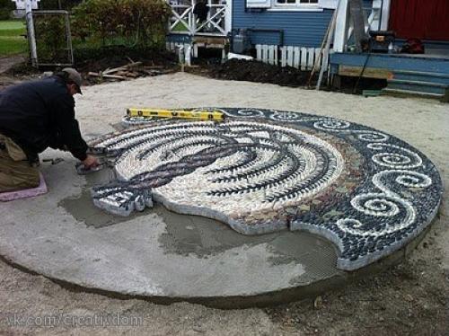 Оказывается вся эта красота состоит из отдельных плит и составляется как пазл. 08