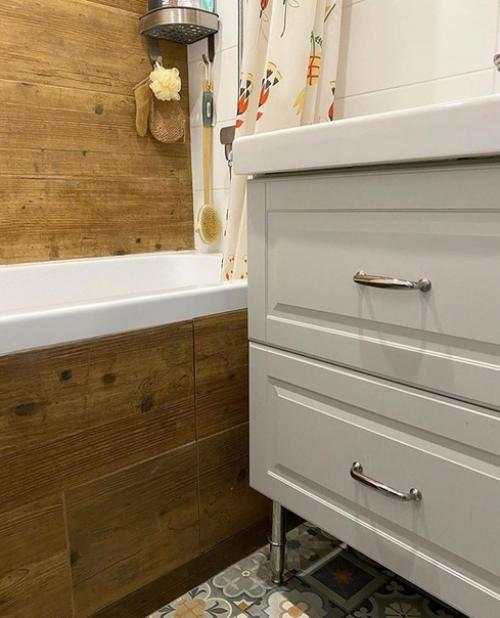 Ванная комната 2, 62 м 2 и туалет 1, 3 м 2. все сделано своими руками. 04