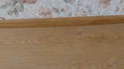 Как правильно установить высокий пластиковый плинтус на пол 05 Как правильно установить высокий пластиковый плинтус на пол 05